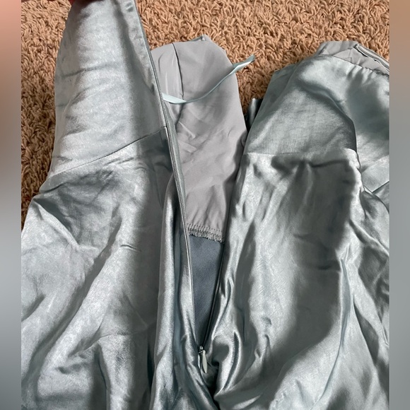 JASLYNN MIDI DRESS - STRAPLESS V NECK SATIN DRESS IN ICE BLUE - Picture 8 of 9